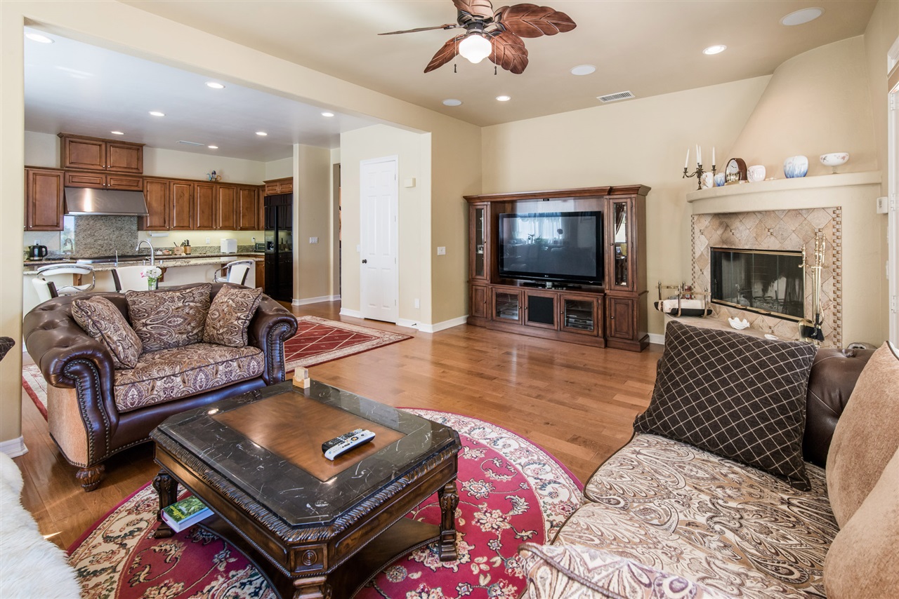 2862 Rancho Cortes Carlsbad, CA 92009 - Photo 8 of 25 Gallery Image 8