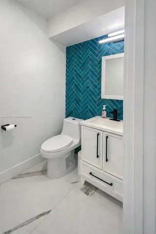 $2,800 | 15465 Southwest 86th Terrace, Unit 102, Miami, FL 33193