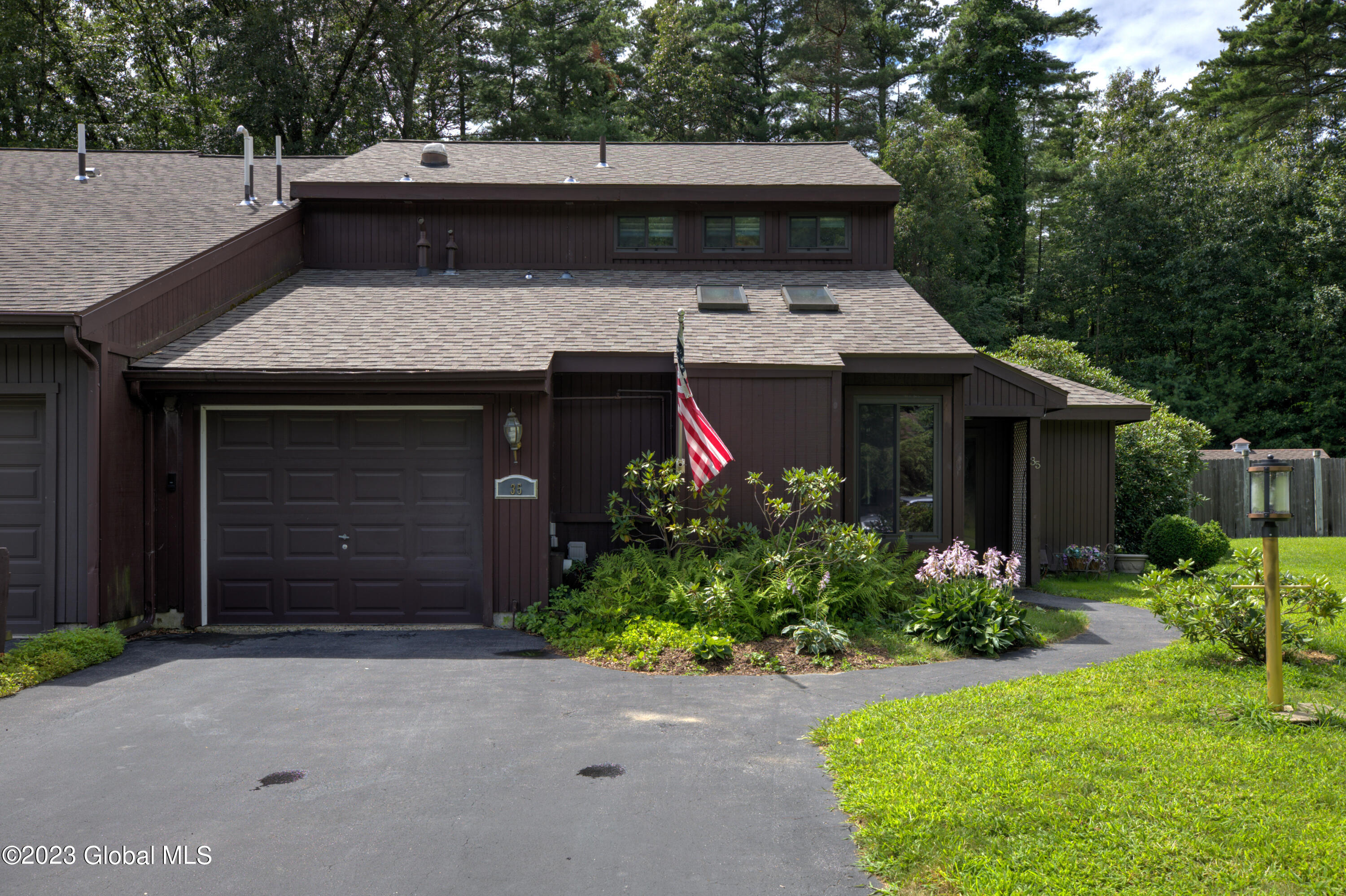 35 Snowberry Road Malta, NY 12020 - Photo 1 of 34 front