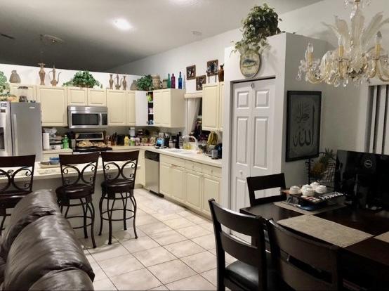 1039 Aspri Way Riviera Beach, FL 33418 - Photo 9 of 28 IMG-5861 (1)