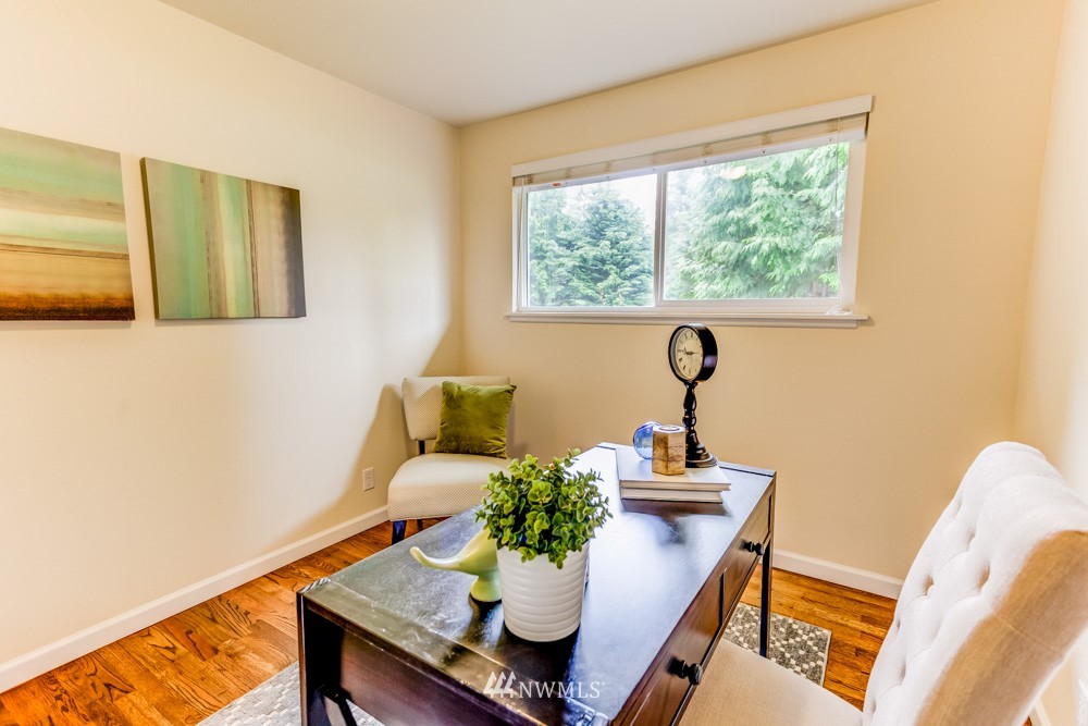 4218 Northeast 25th Place Renton, WA 98059 - Photo 11 of 22