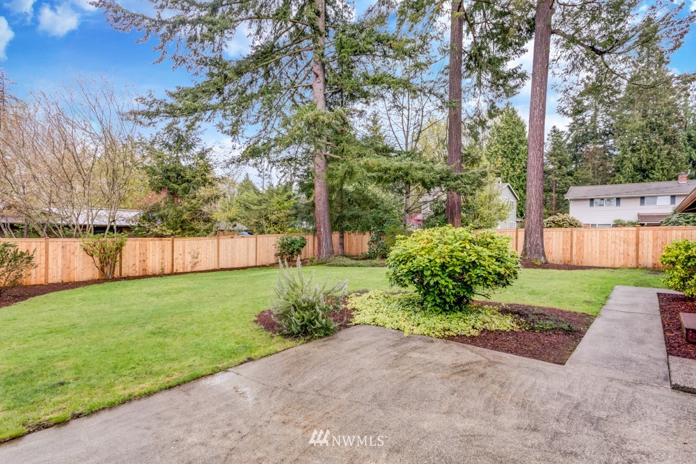 4218 Northeast 25th Place Renton, WA 98059 - Photo 16 of 22