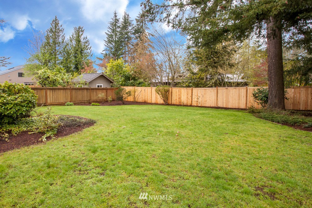 4218 Northeast 25th Place Renton, WA 98059 - Photo 17 of 22