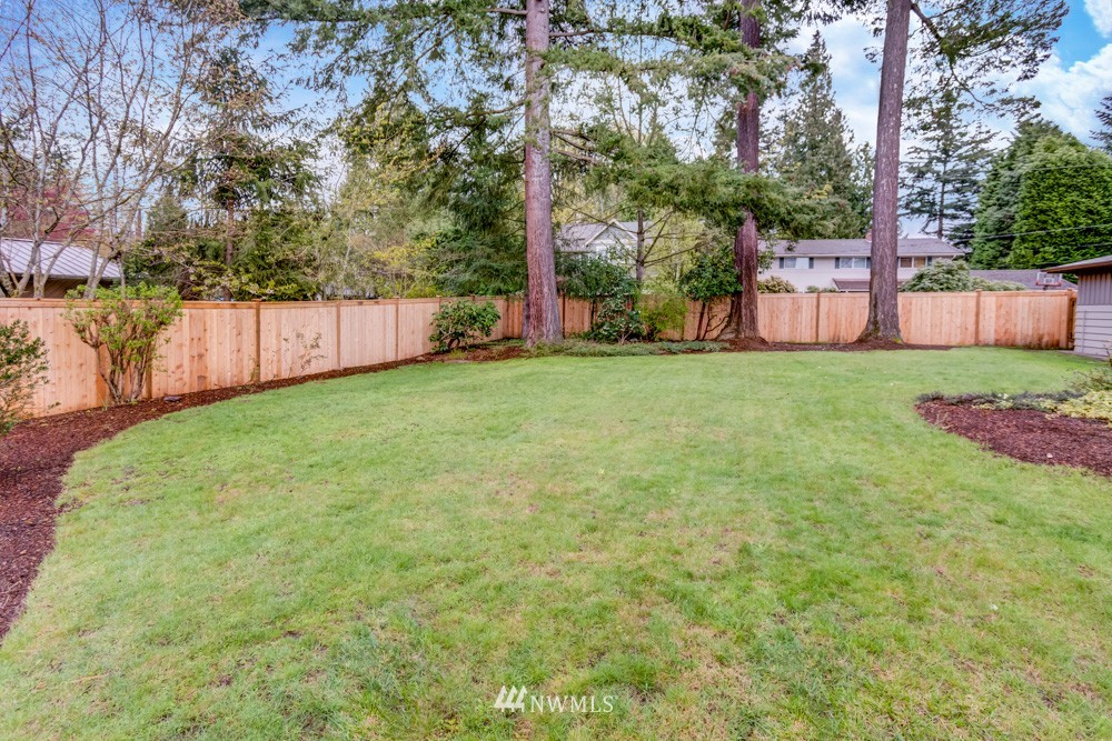 4218 Northeast 25th Place Renton, WA 98059 - Photo 18 of 22