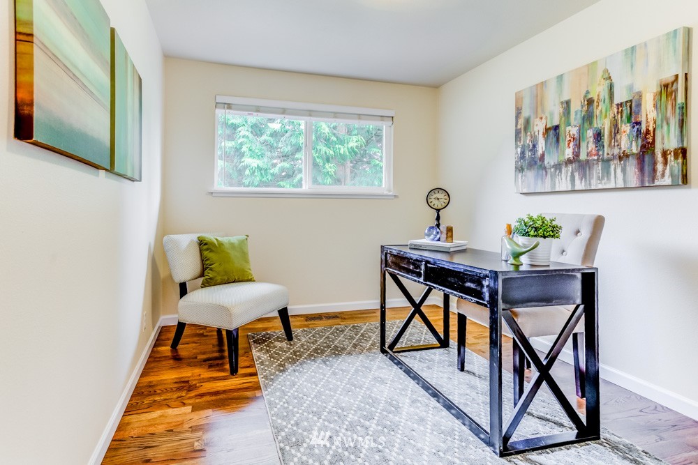 4218 Northeast 25th Place Renton, WA 98059 - Photo 10 of 22