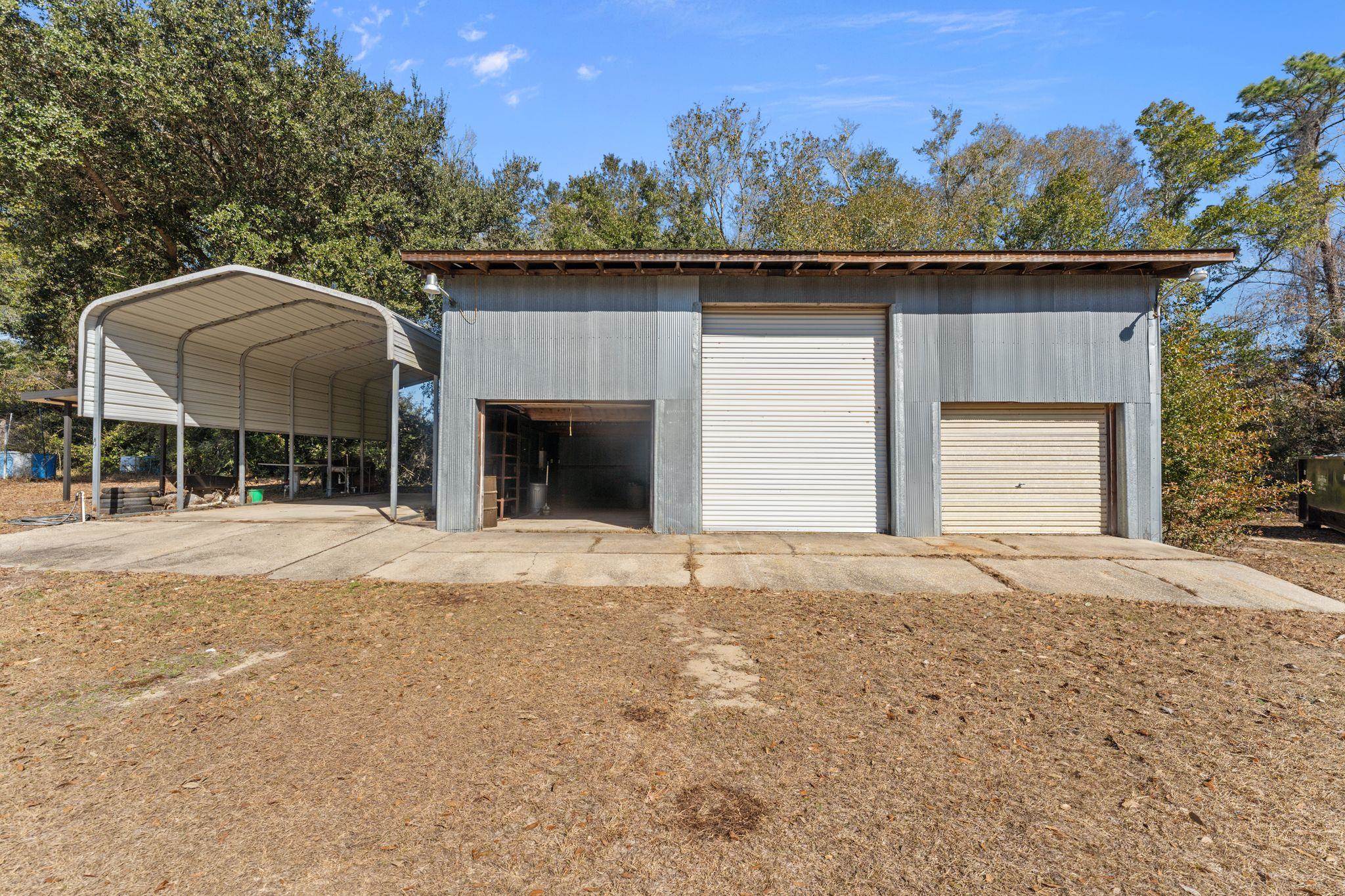 32989 Antietam Road Lillian, AL 36549 - Photo 32 of 56 Garage