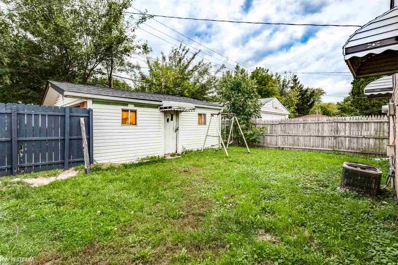 19509 East 14 Mile Road Clinton Township, MI 48035 - Photo 3 of 20