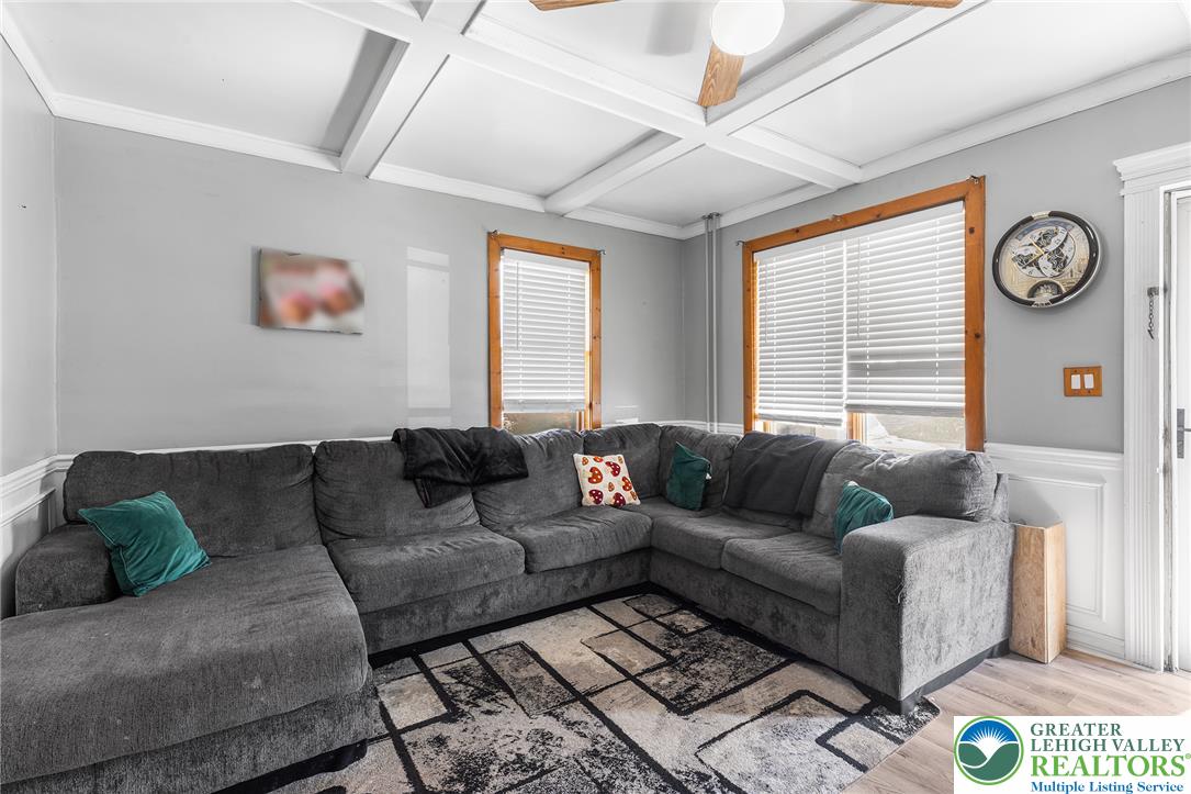 127 South 4th Street Coplay, PA 18037 - Photo 4 of 30