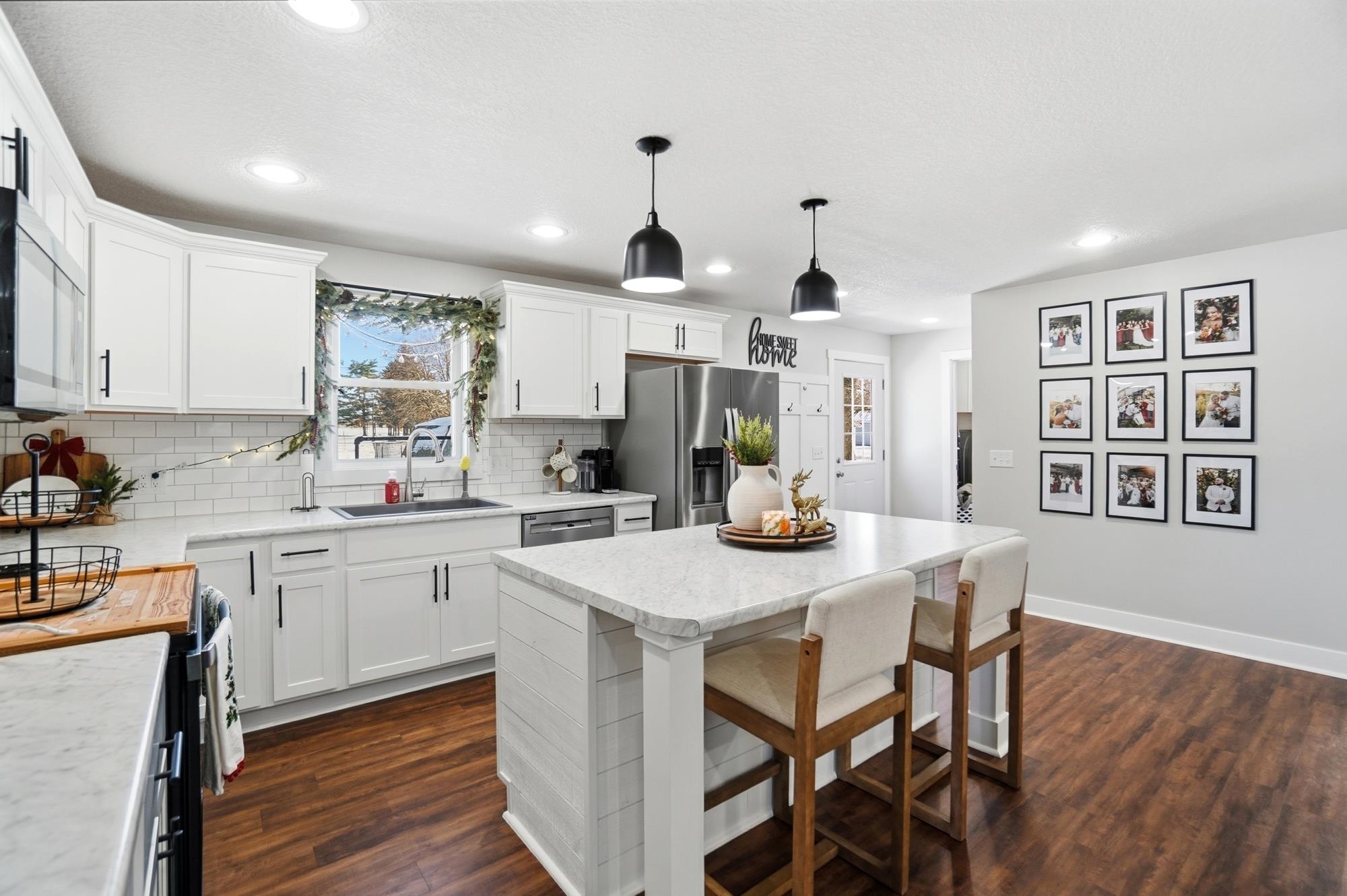 212 North Hendricks Street Warren, IN 46792 - Photo 14 of 36