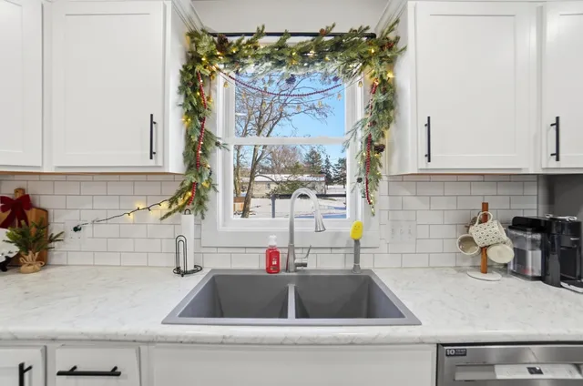 $214,900 | 212 North Hendricks Street, Warren, IN 46792