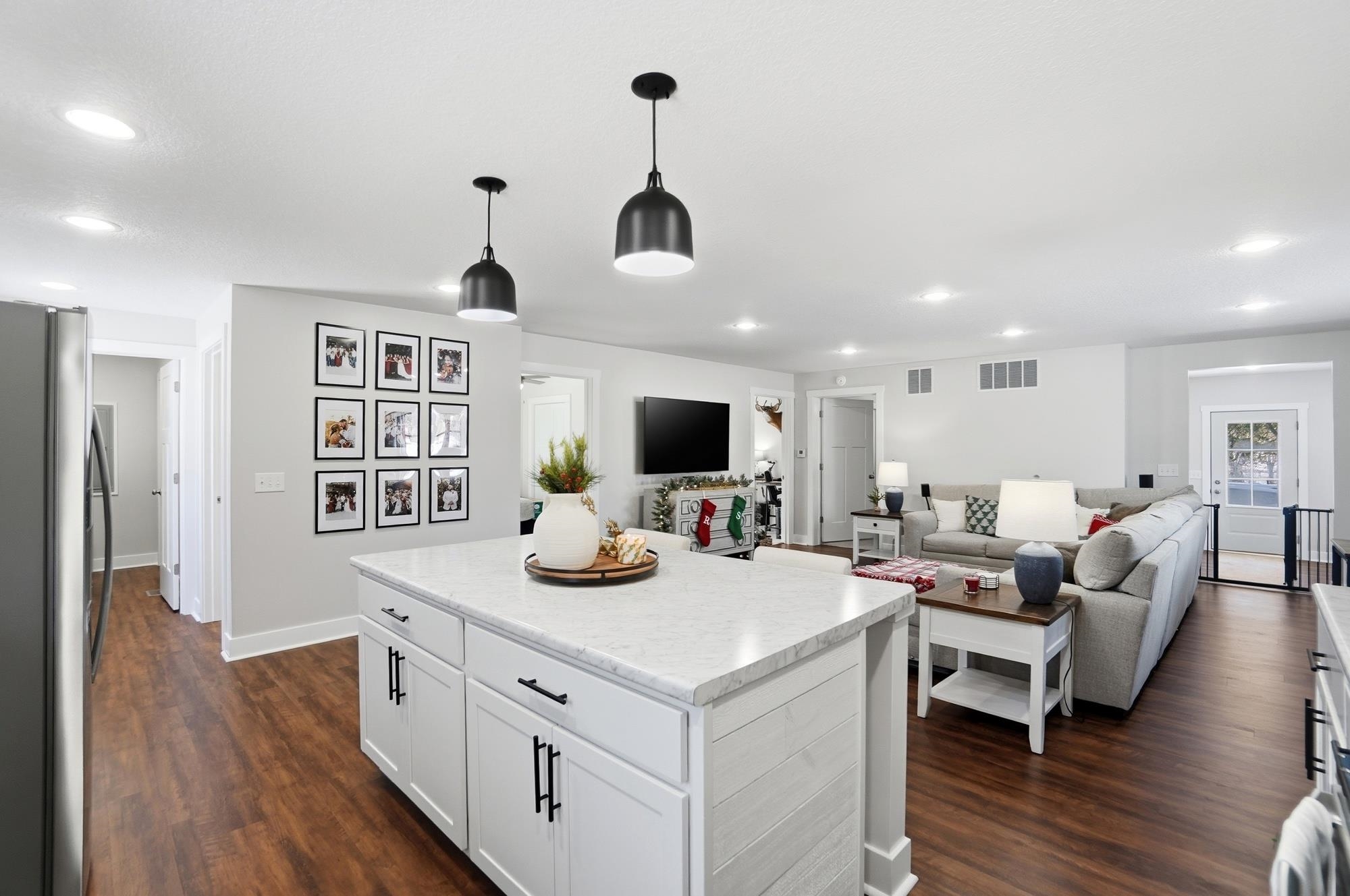 212 North Hendricks Street Warren, IN 46792 - Photo 17 of 36