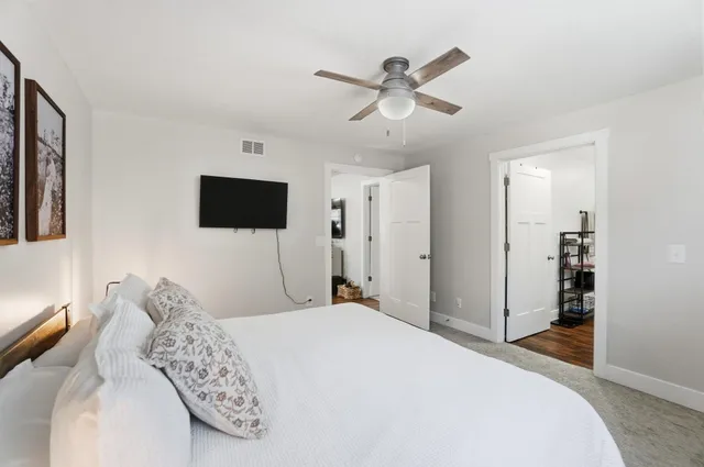 $214,900 | 212 North Hendricks Street, Warren, IN 46792