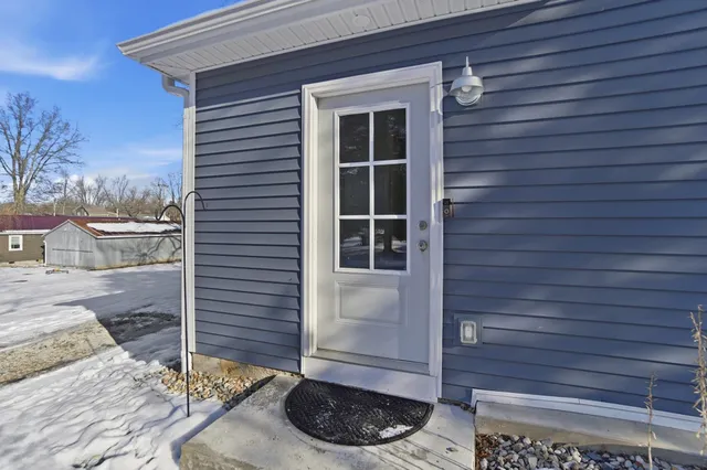 $214,900 | 212 North Hendricks Street, Warren, IN 46792