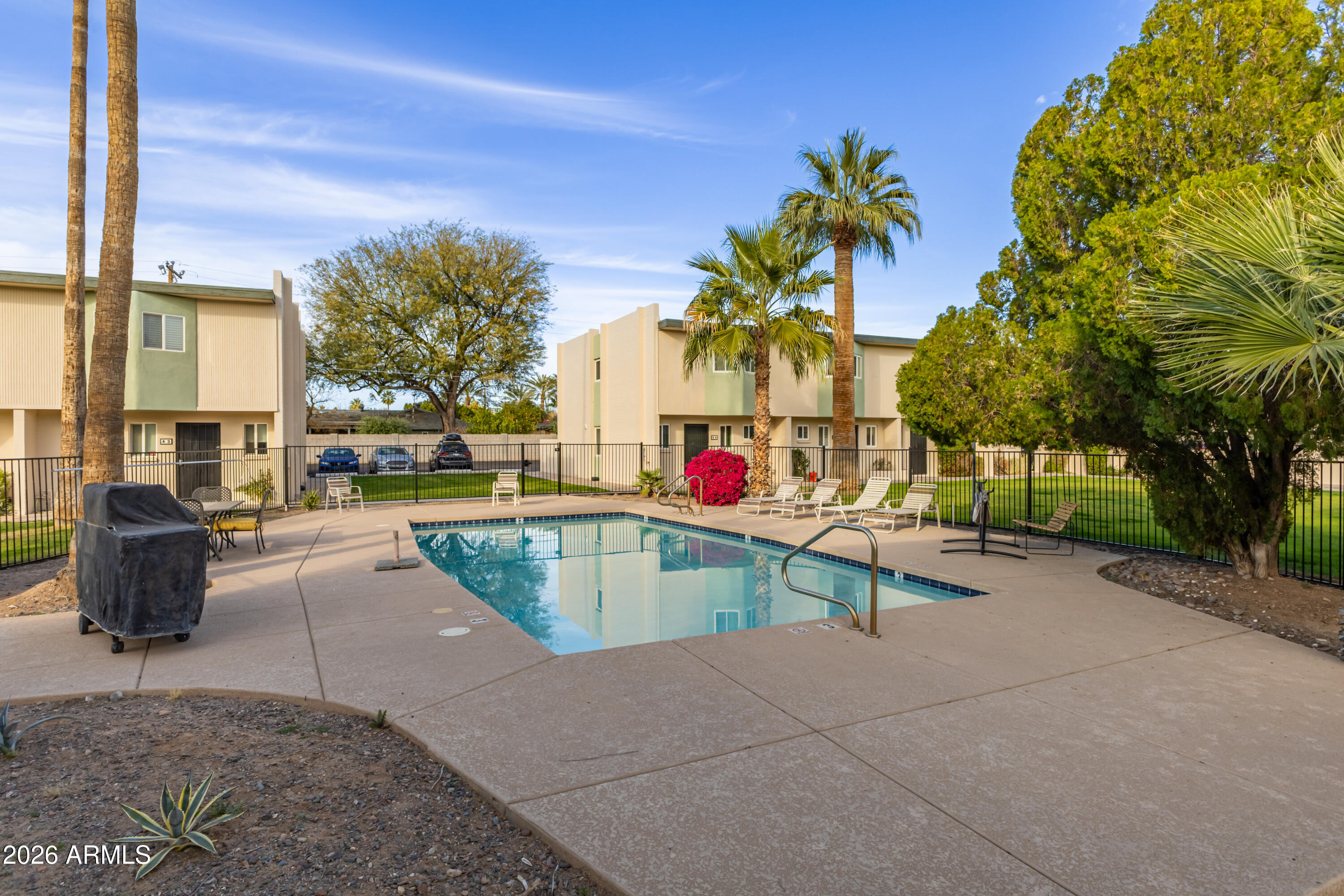 6040 North 15th Street, Unit 27 Phoenix, AZ 85014 - Photo 27 of 31 north pool
