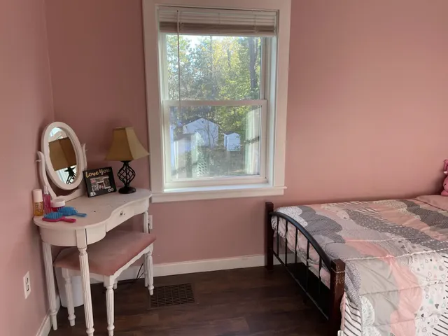 $524,900 | 21 Lake Avenue, Franklin, NH 03235