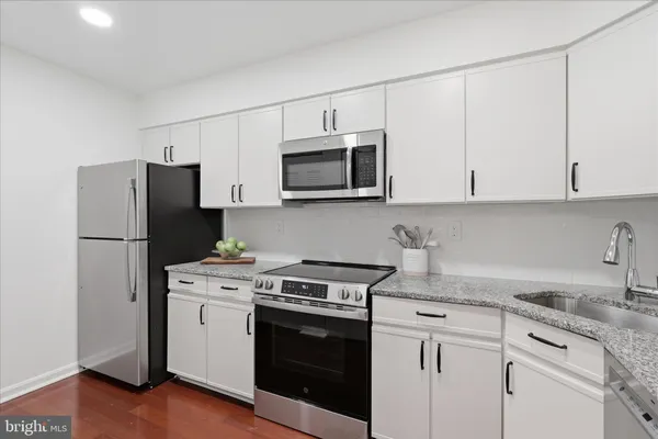 $395,000 | 1020 North Stafford Street, Unit 405, Arlington, VA 22203