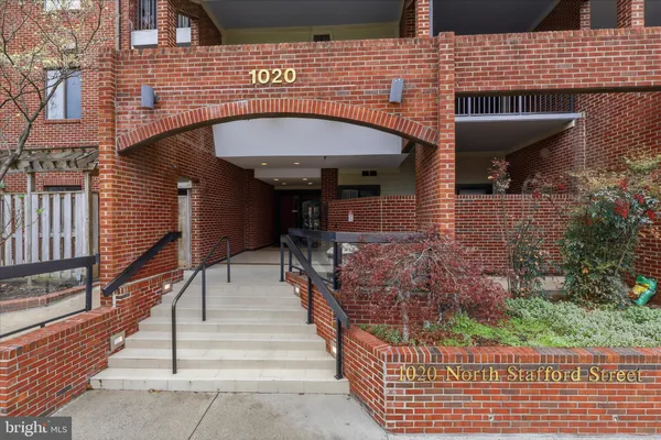 $395,000 | 1020 North Stafford Street, Unit 405, Arlington, VA 22203