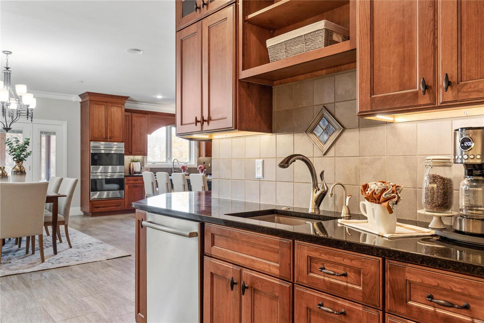 735 Des Peres Road Des Peres, MO 63131 - Photo 17 of 49 Gallery Image 17