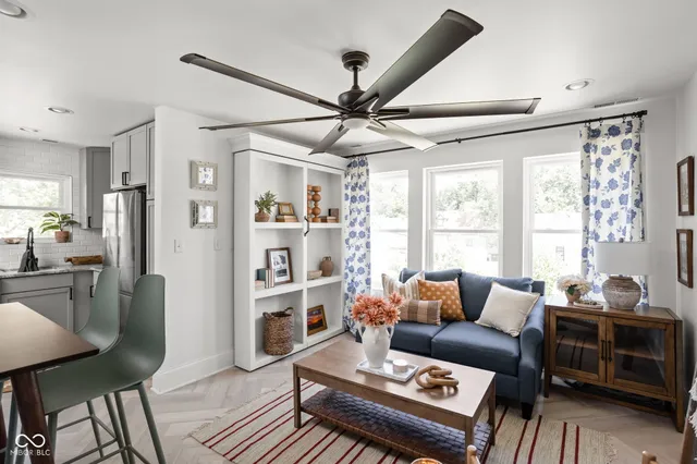 $1,450 | 649 B Birch Avenue, Indianapolis, IN 46221