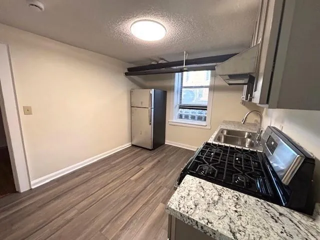 $895 | 1401 Willow Street, Unit 9, Minneapolis, MN 55403