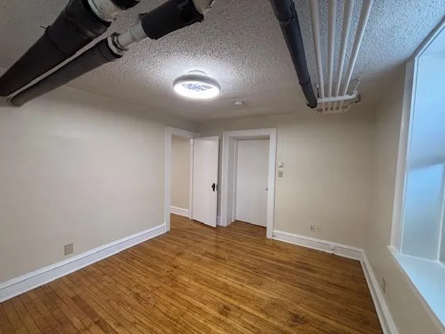 $895 | 1401 Willow Street, Unit 9, Minneapolis, MN 55403