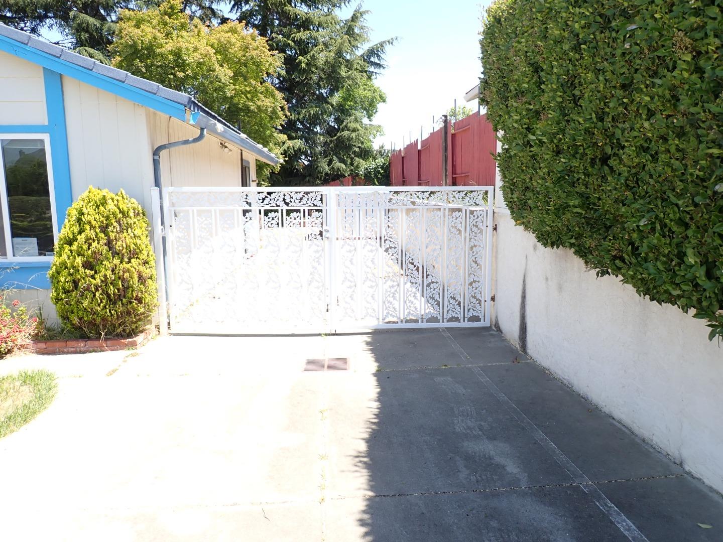 1955 Redwood Road Hercules, CA 94547 - Photo 3 of 23 a view of outdoor space and yard