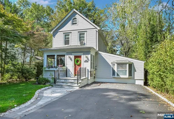 front view of house with a yard