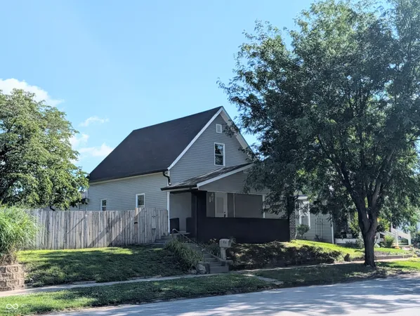 $250,000 | 496 East Columbus Street, Martinsville, IN 46151