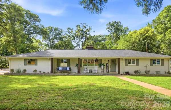 $440,000 | 1405 Colony Road, Rock Hill, SC 29730
