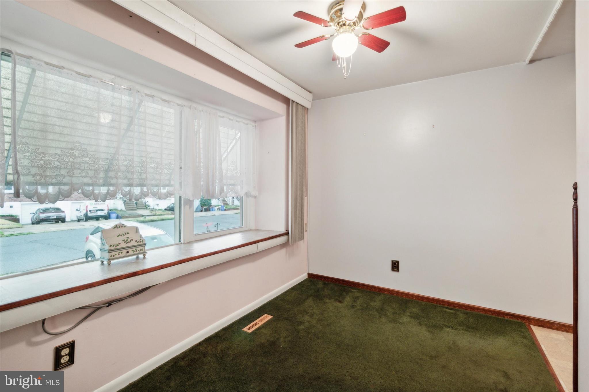 3241 Tara Road Philadelphia, PA 19154 - Photo 7 of 14