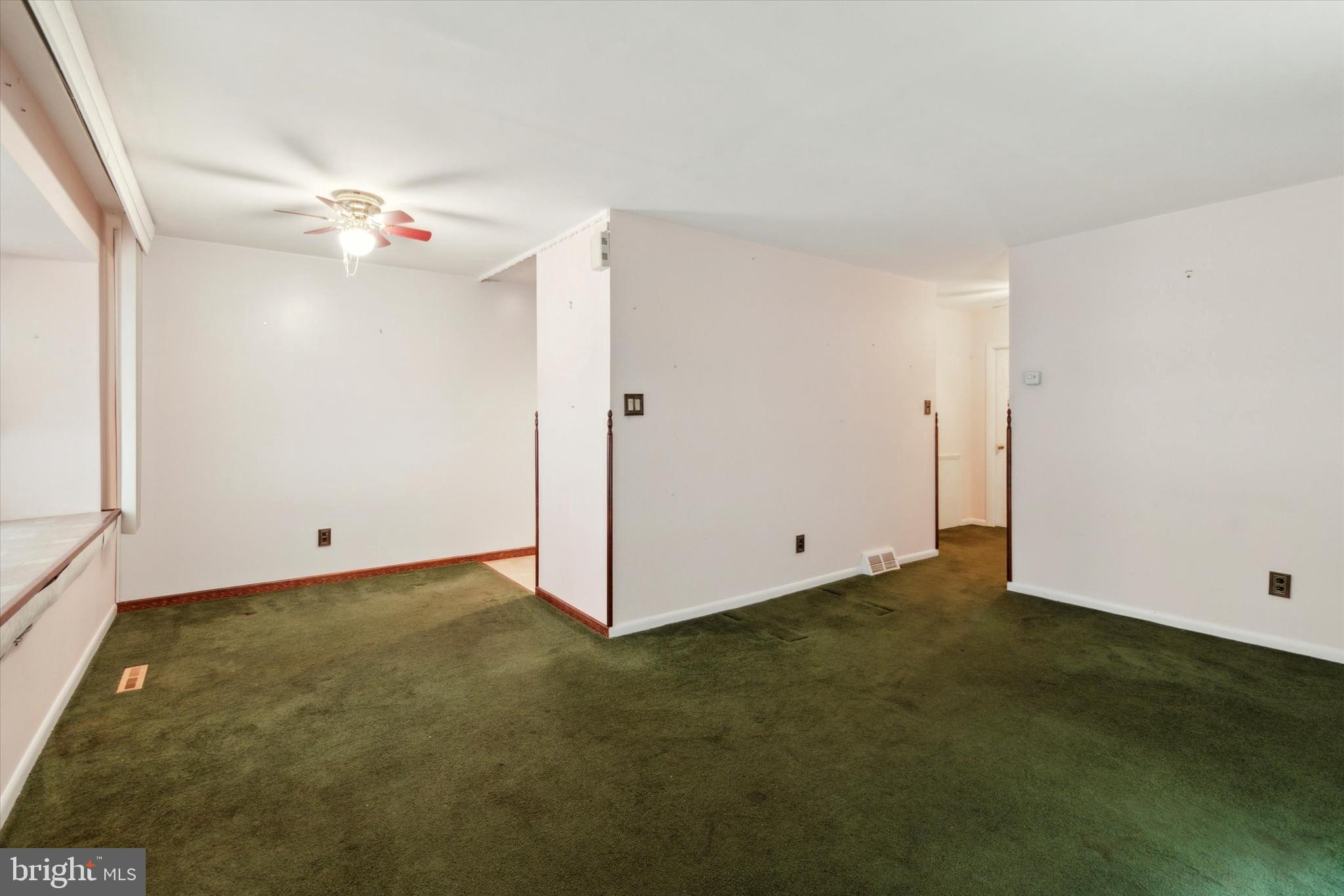 3241 Tara Road Philadelphia, PA 19154 - Photo 9 of 14