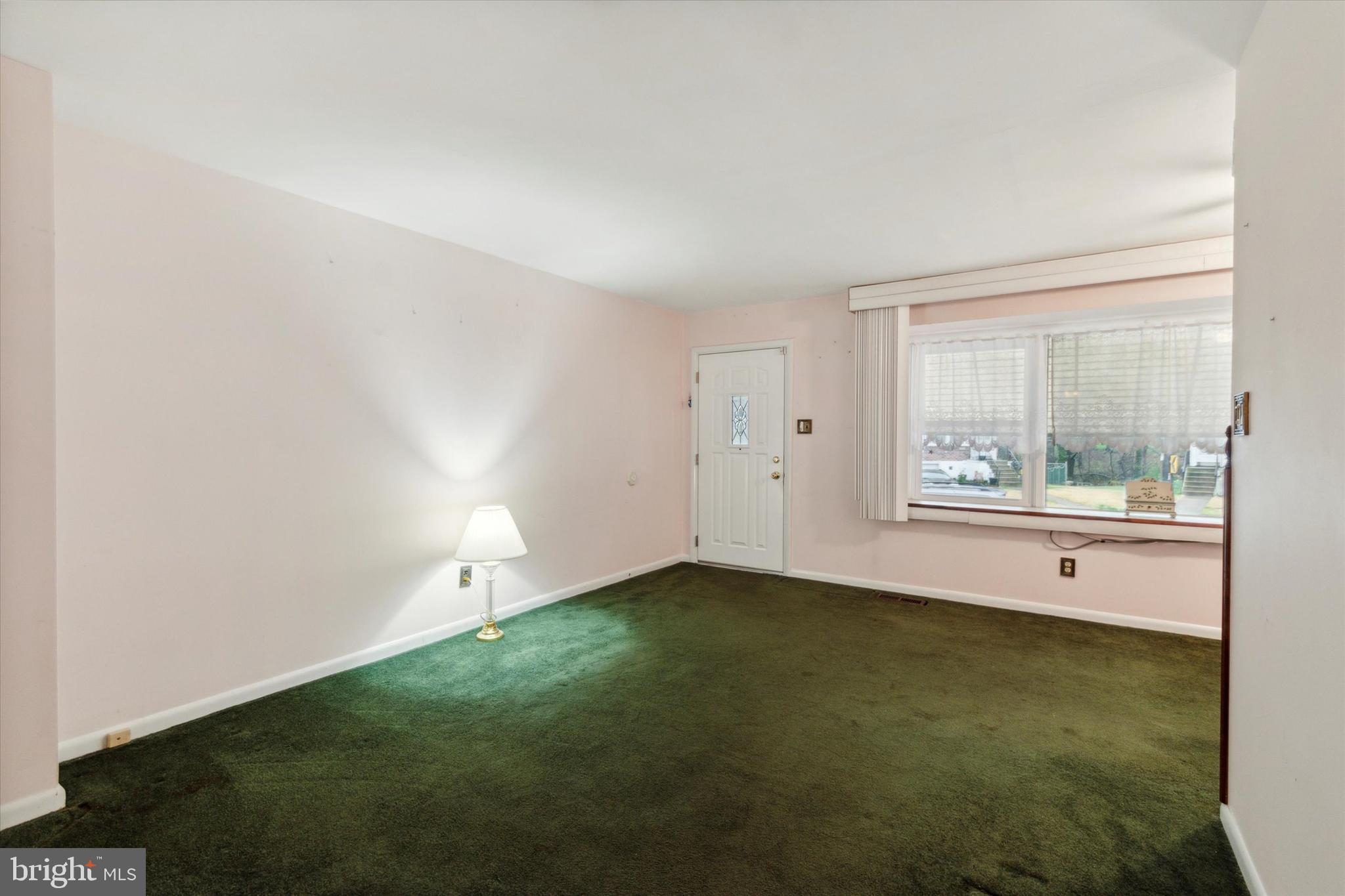 3241 Tara Road Philadelphia, PA 19154 - Photo 10 of 14