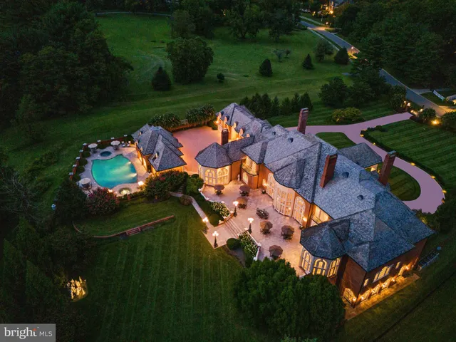 $8,250,000 | 11510 Highland Farm Road, Potomac, MD 20854