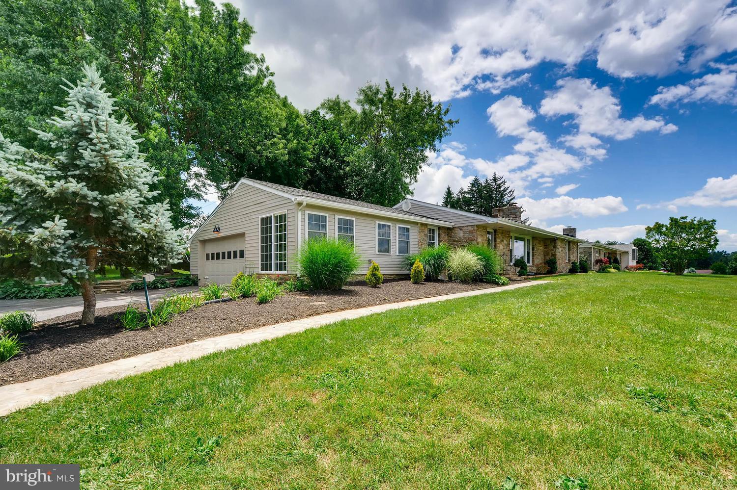 549 Valley View Road Baltimore, MD 21286 - Photo 3 of 30 Exterior (Front)