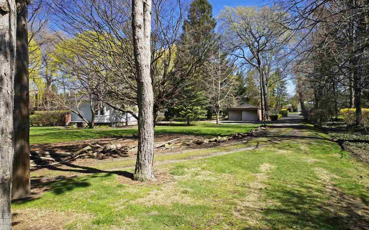 55 South Deeplands Road Grosse Pointe Shores, MI 48236 - Photo 20 of 30