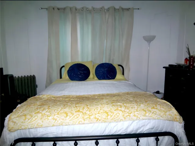 $699,900 | 1719 Bussing Avenue | Wakefield