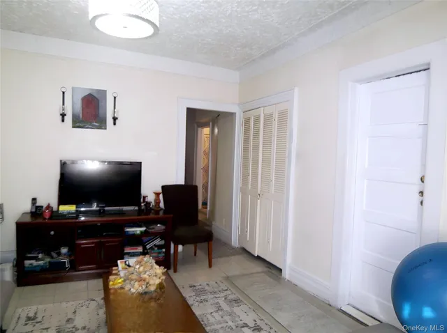 $699,900 | 1719 Bussing Avenue | Wakefield