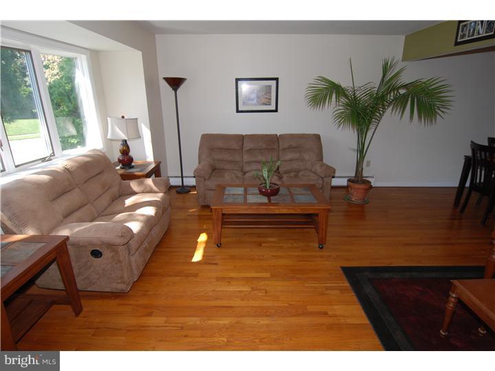 8 Shakespeare Drive Sinking Spring, PA 19608 - Photo 4 of 24 Gallery Image 4