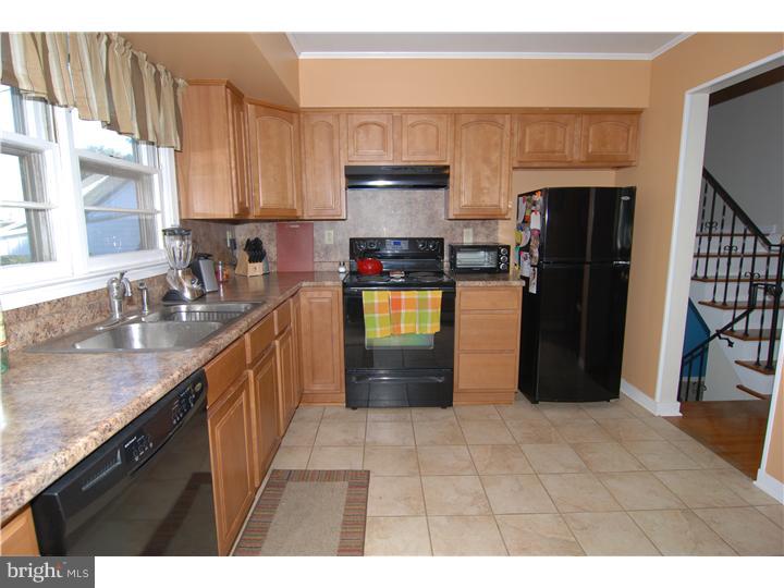 8 Shakespeare Drive Sinking Spring, PA 19608 - Photo 7 of 24 Gallery Image 7