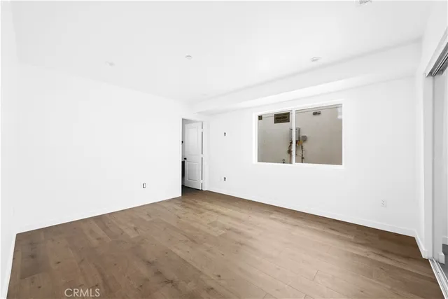 $3,895 | 6830 Hazeltine Avenue, Unit 2, Van Nuys, CA 91405