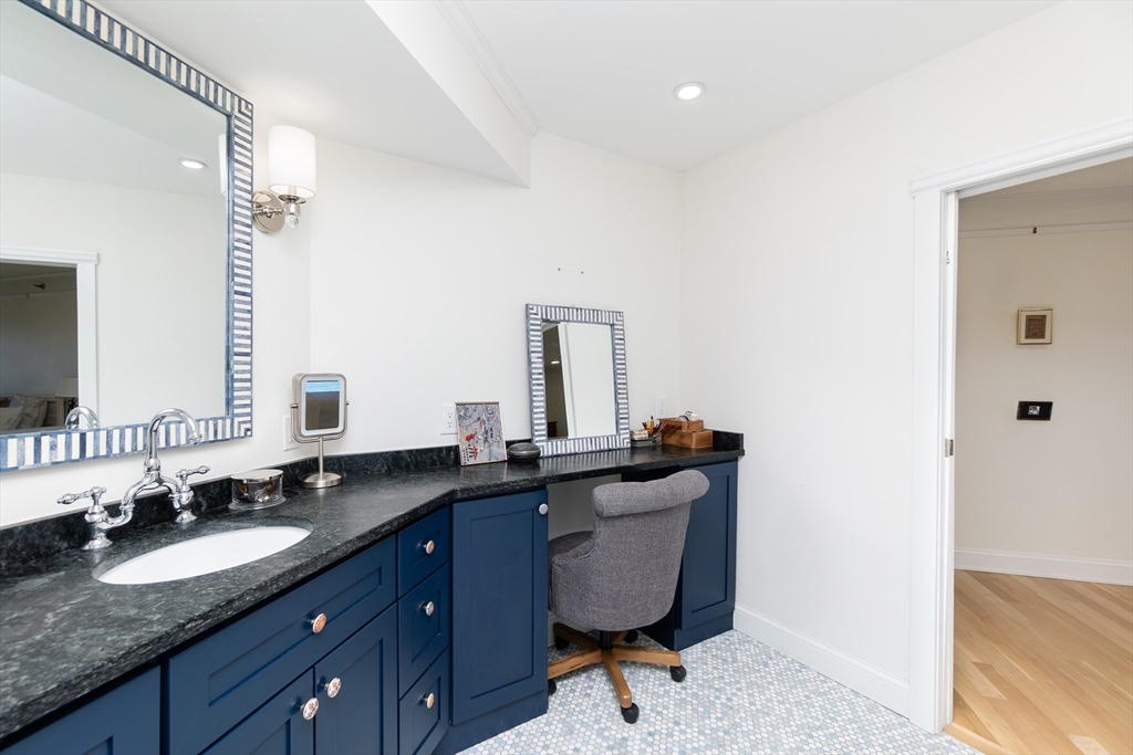 1 Seal Harbor Road, Unit PH16 Winthrop, MA 02152 - Photo 21 of 32