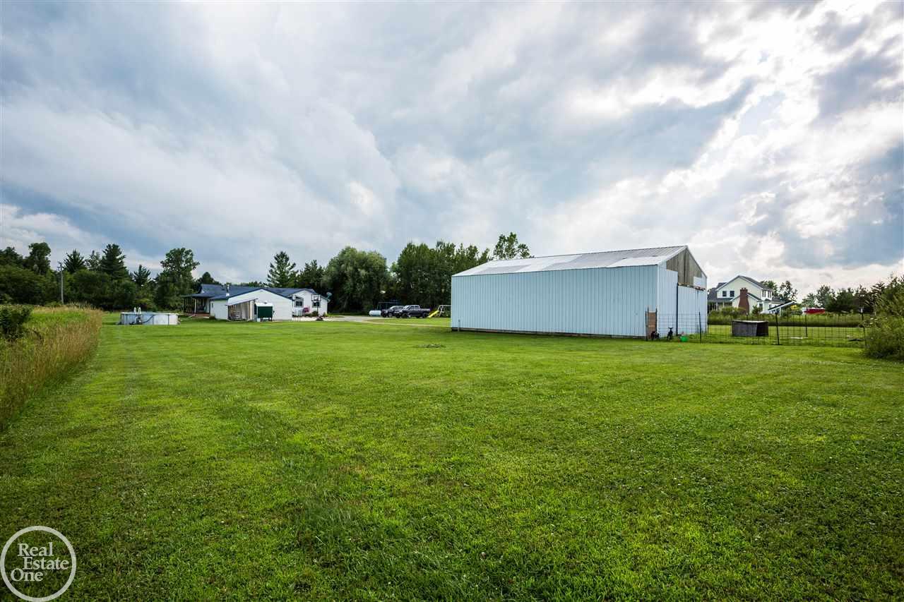 8290 Beard Road Avoca, MI 48006 - Photo 31 of 65 31389249-30.JPG