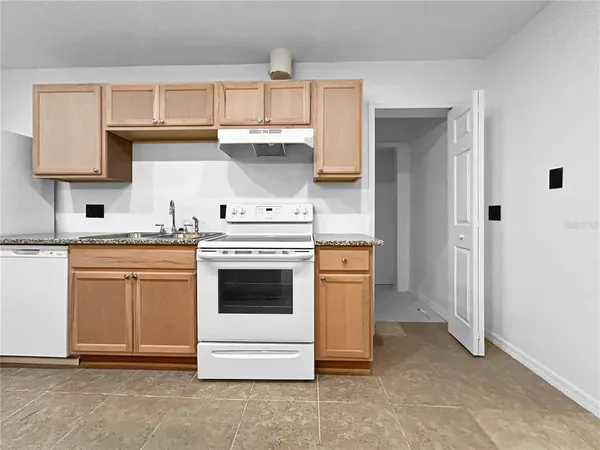 $379,500 | 16206 Sea Pines Drive, Hudson, FL 34667
