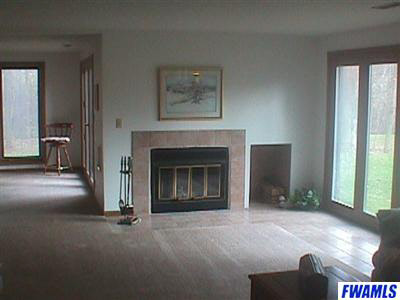 10628 Iron Bridge Road Roanoke, IN 46783 - Photo 4 of 11 Gallery Image 4