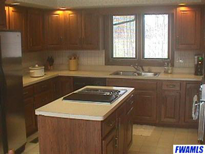 10628 Iron Bridge Road Roanoke, IN 46783 - Photo 8 of 11 Gallery Image 8