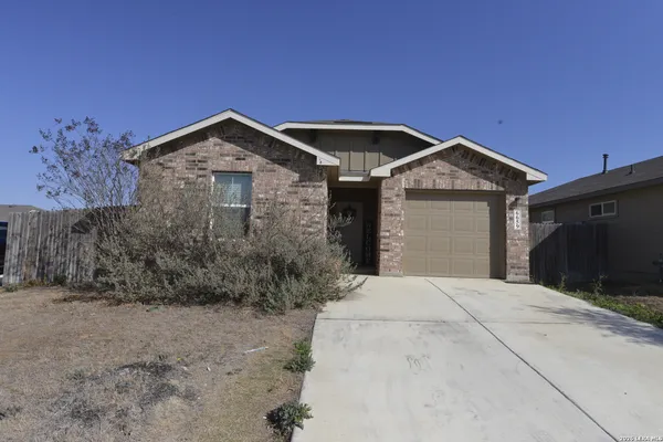 $1,450 | 6659 Legato Curve, San Antonio, TX 78252