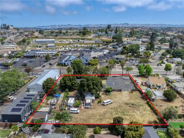 $1,600,000 | 1165-1167 East Grand Avenue, Arroyo Grande, CA 93420