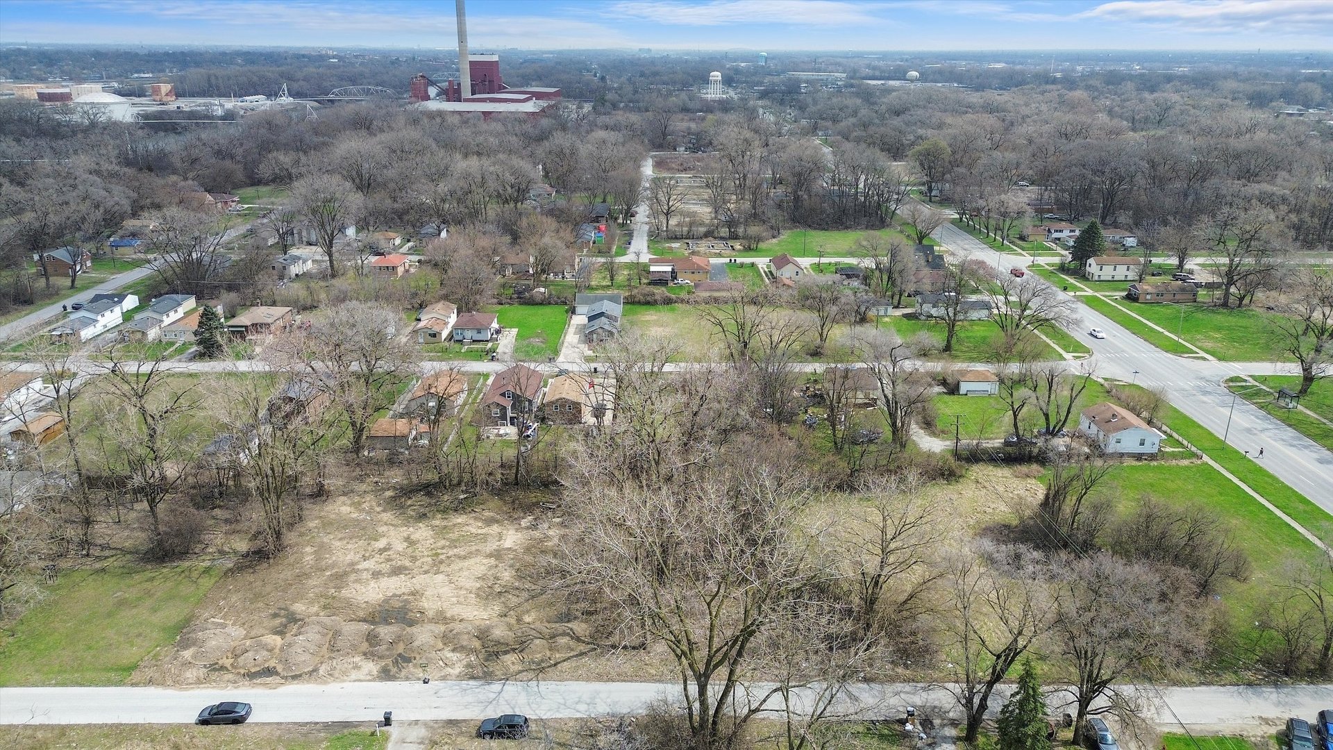 13435 South Lawndale Avenue Robbins, IL 60472 - Photo 2 of 16 a view of a city