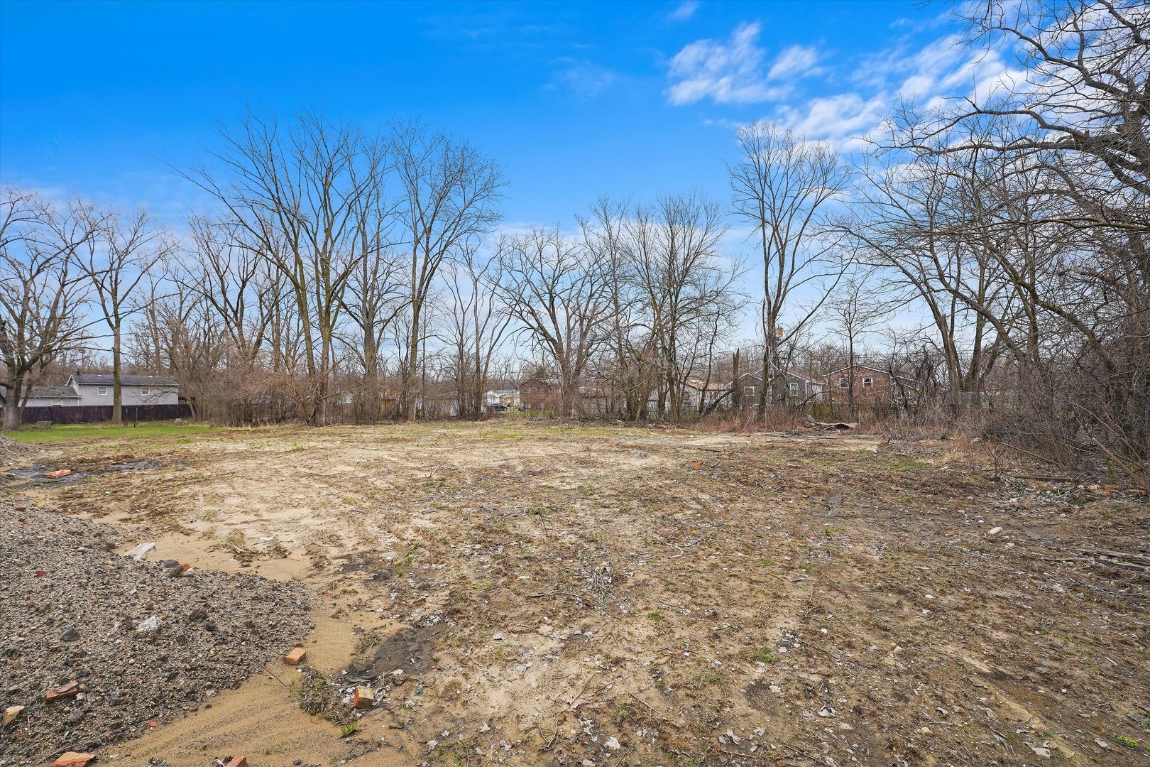 13435 South Lawndale Avenue Robbins, IL 60472 - Photo 8 of 16 a view of house with yard