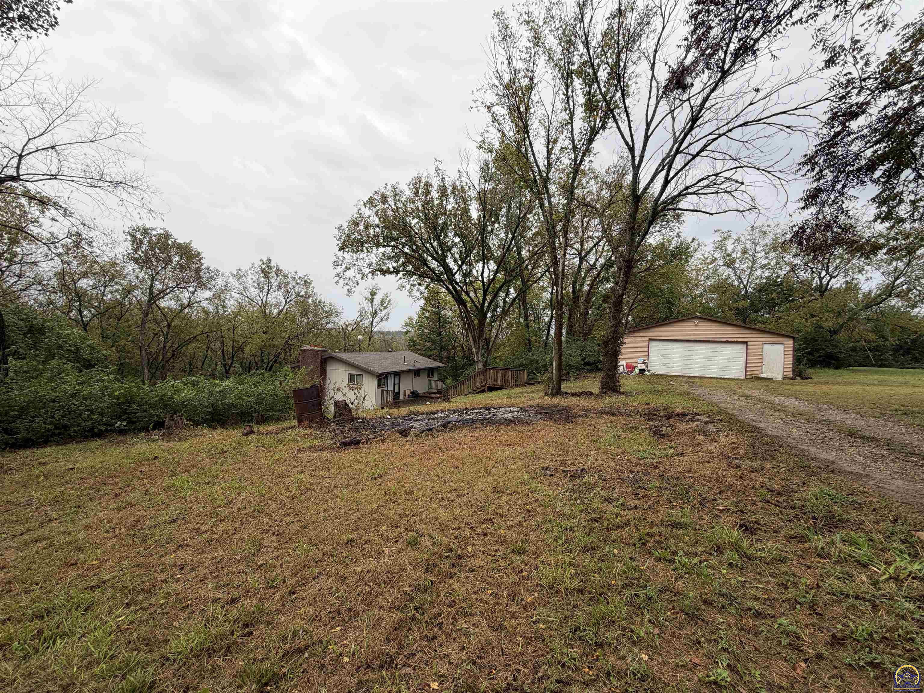 7435 Lakeview Road Meriden, KS 66512 - Photo 32 of 49 Gallery Image 32